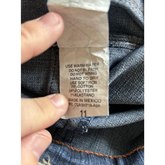 Danesi Flare Jeans Mid Rise Size 11 Embroidered Rhinestone Seat Dark Wash NWT - Picture 7 of 8